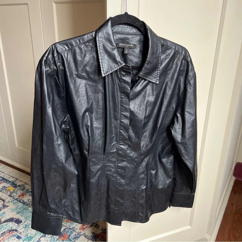 Banana Republic Black Faux Leather Button-Down Shirt Size M